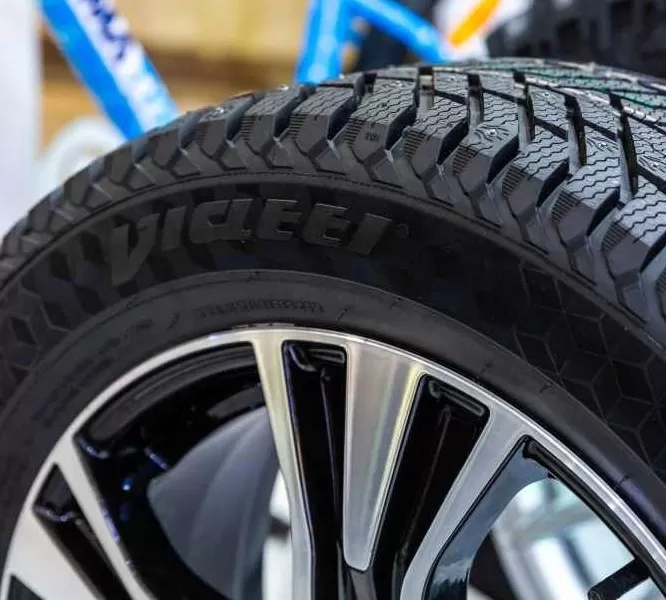 Новые зимние шипованные шины Viatti Nordico 2: уверенность на льду и снегу