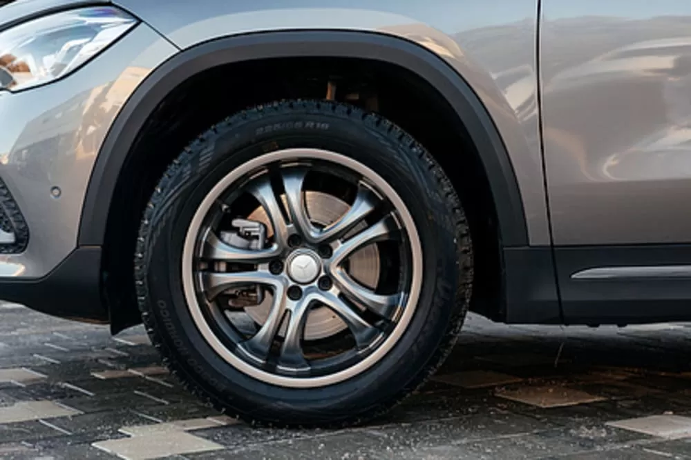 Зима не за горами: как выбрать шины для внедорожников и кроссоверов