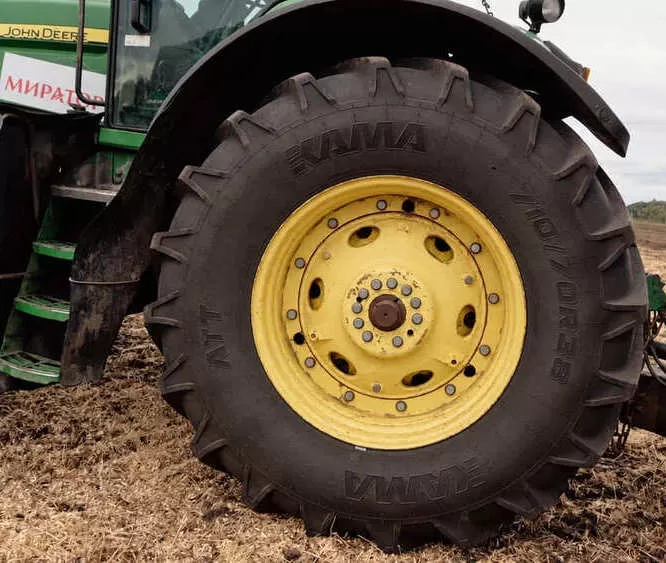 KAMA TYRES подвел промежуточные итоги испытаний сельхозшин KAMA ATT на базе агрохолдинга «Мираторг»