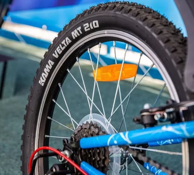 В августе 2026 года топ продаж KAMA TYRES вновь возглавила велошина