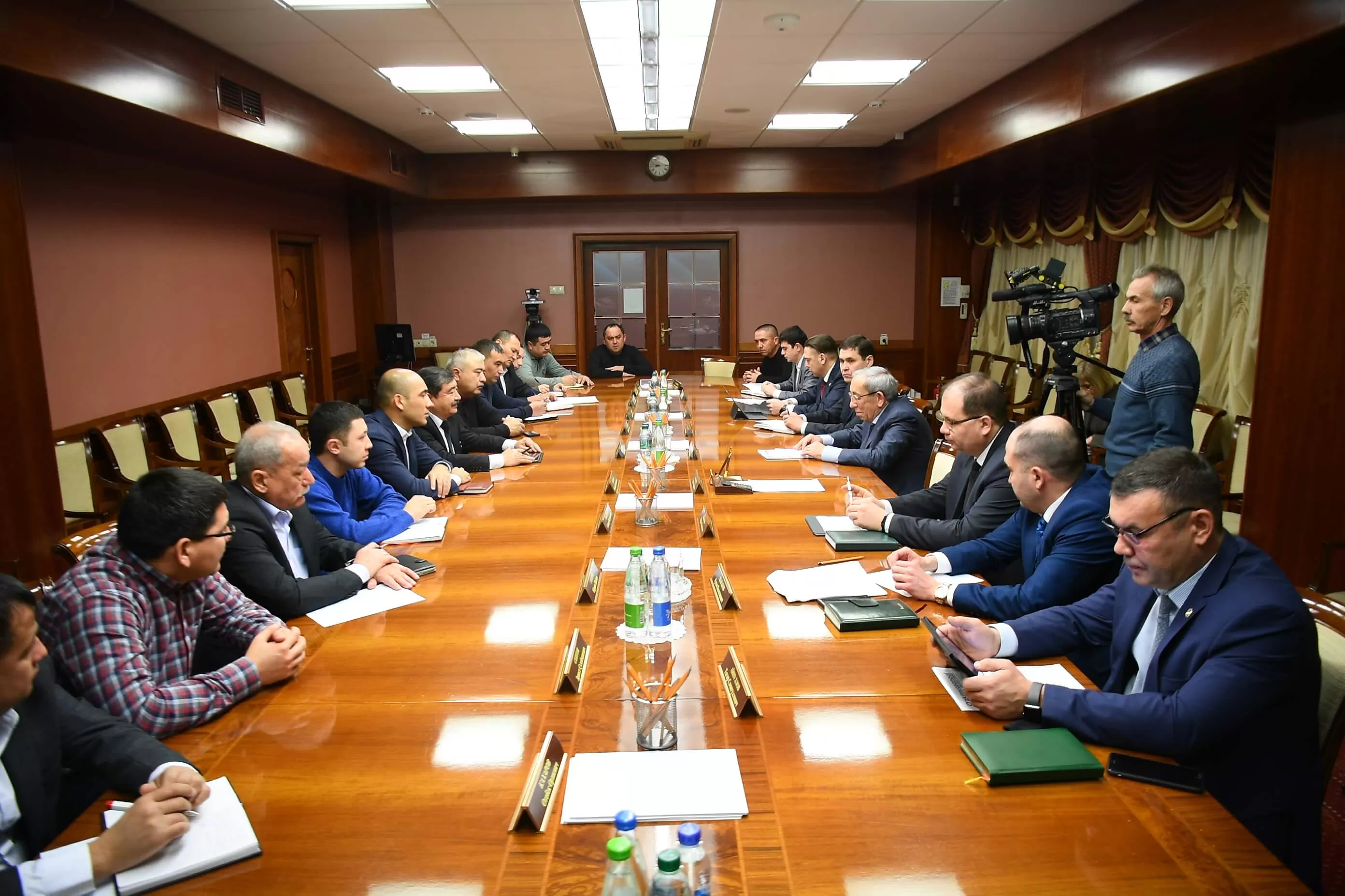 Делегация «Узкимёсаноат» посетила предприятия KAMA TYRES