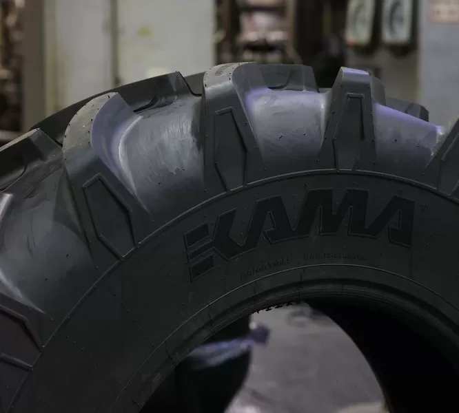 KAMA TYRES расширяет линейку KAMA ACT: новый типоразмер 800/70R38
