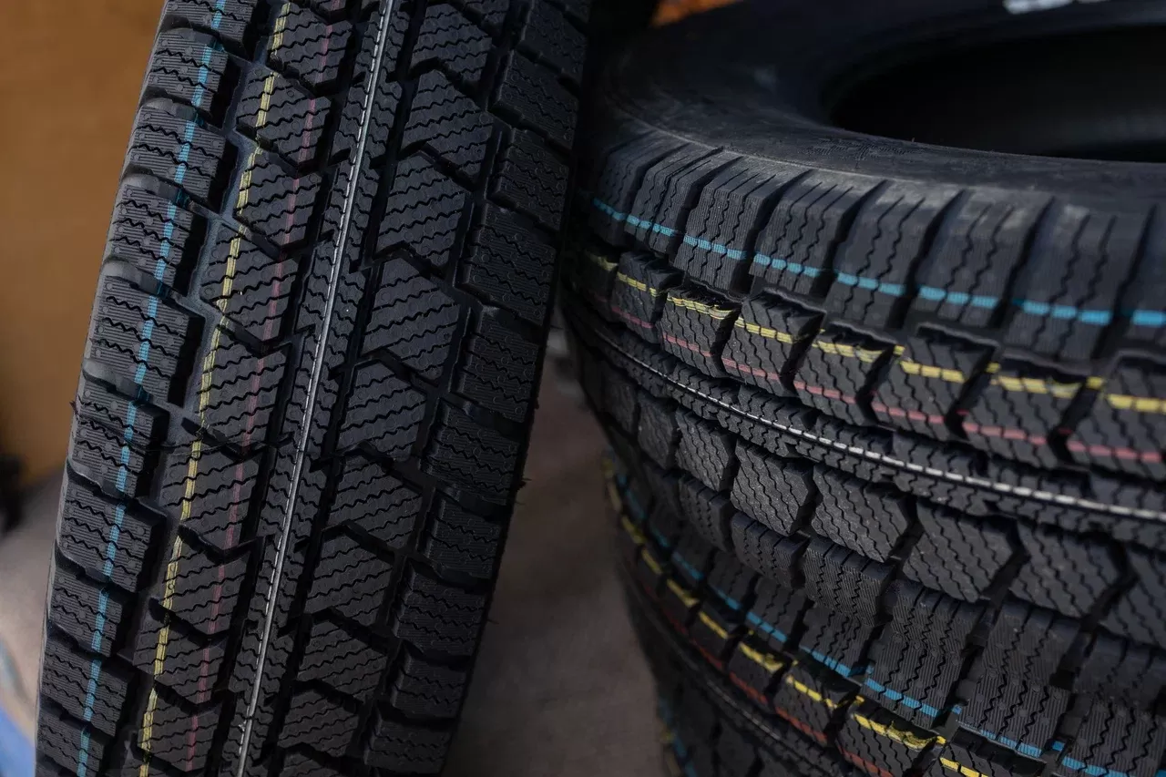 Как резина влияет на расход топлива? Давление, размер и износ шин