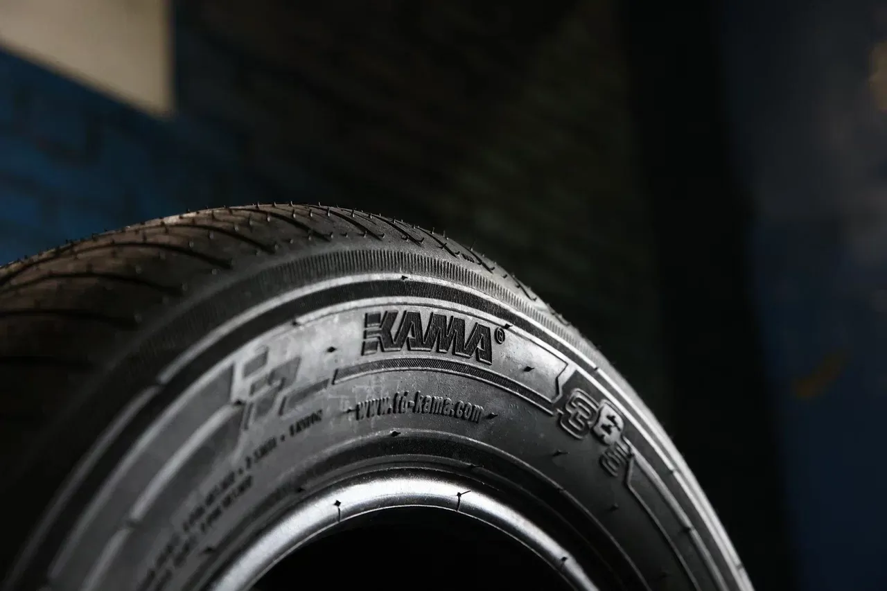 Плюсы и минусы всесезонных шин для легковых автомобилей