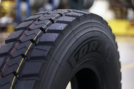 Грузовые шины FORZA: надежность и безопасность по доступной цене