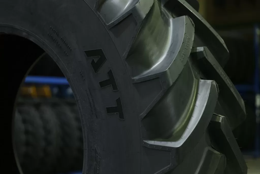 Вес передних и задних шин К-700