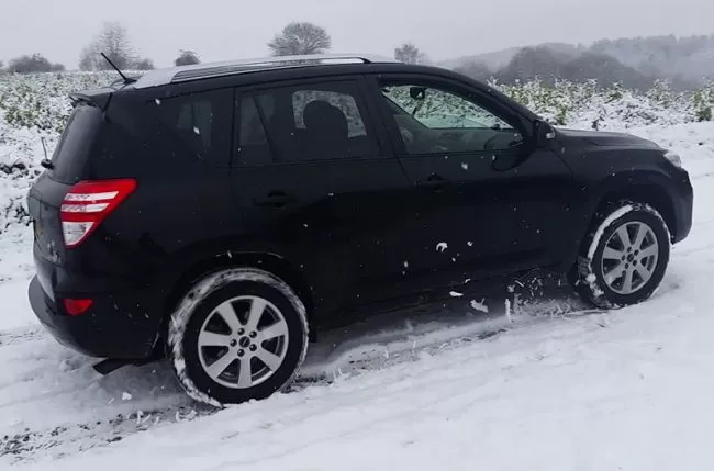 Сопротивление не бесполезно. Тест зимних шипованных шин Viatti Bosco Nordico