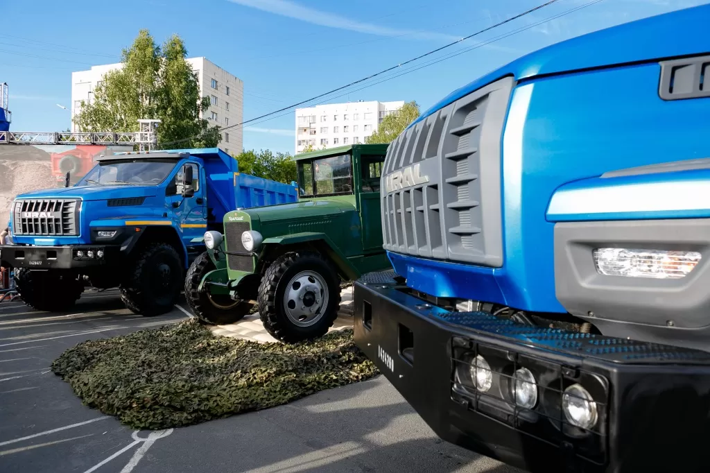 «УРАЛ» выразил благодарность KAMA TYRES за плодотворное сотрудничество «УРАЛ» выразил благодарность KAMA TYRES за плодотворное сотрудничество