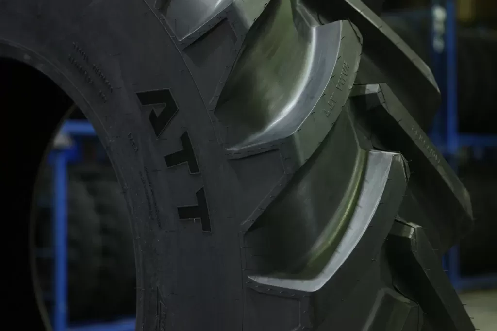 IMG_2530.JPG Сколько служат шины на КАМАЗе