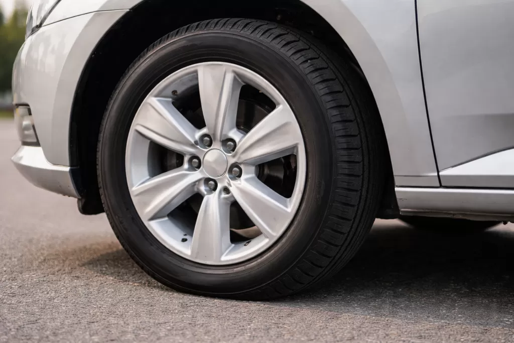 Неправильная установка шины на обод