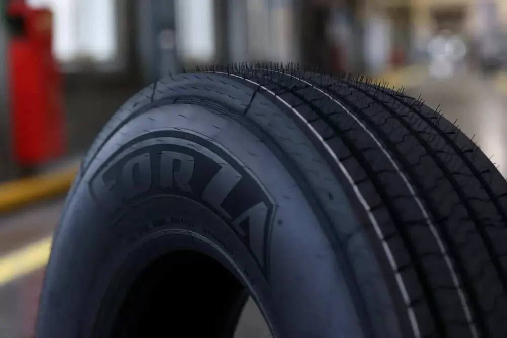 Грузовые шины FORZA1.jpg Грузовые шины FORZA1.jpg