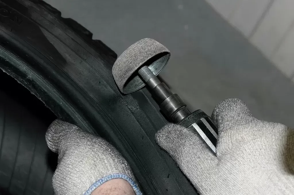 Боковой порез шины можно ли клеить