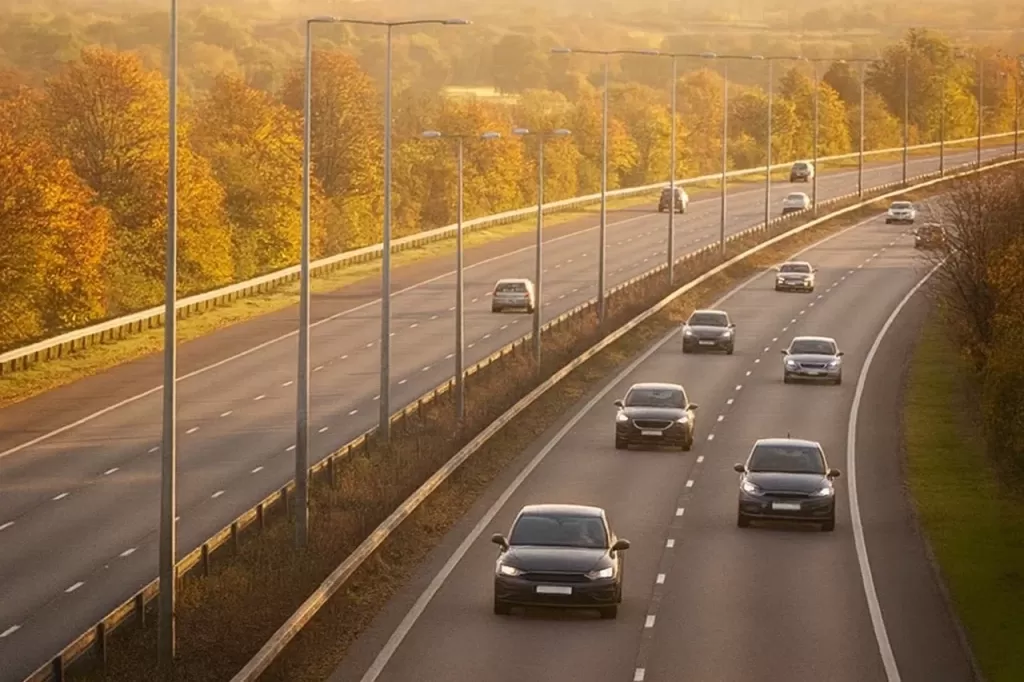 Адаптивный круиз контроль в машине