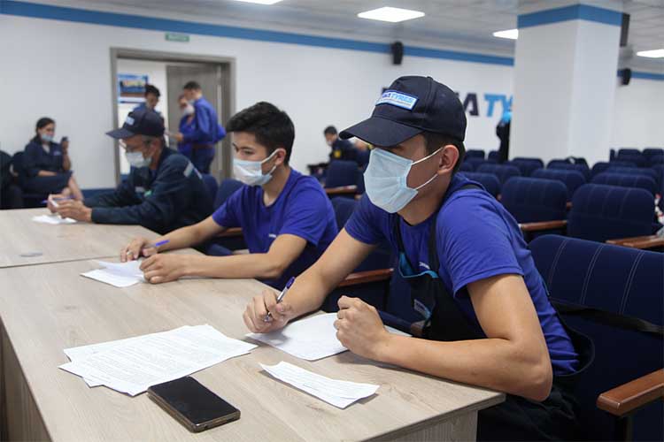 Первые сотрудники KamaTyresKZ прошли обучение в Нижнекамске