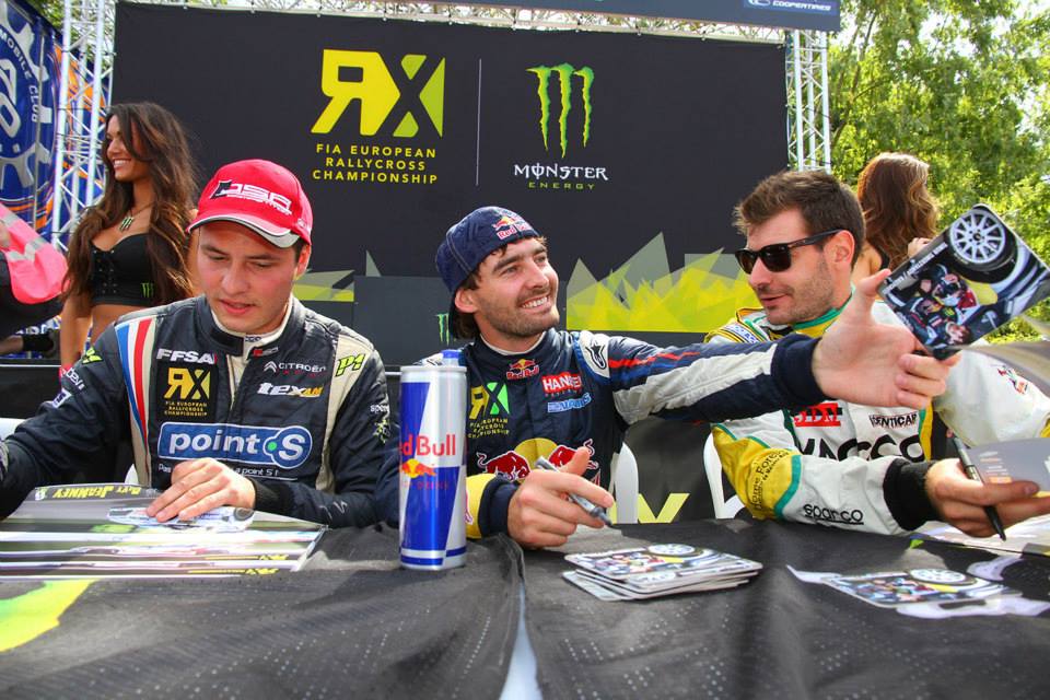 RX13-France-Timur-autograph-session.jpg